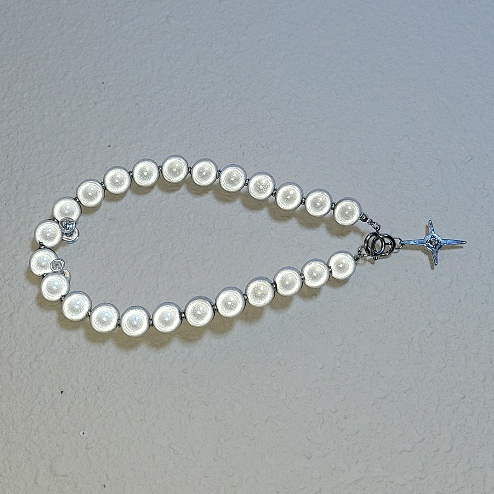 Reflective necklace